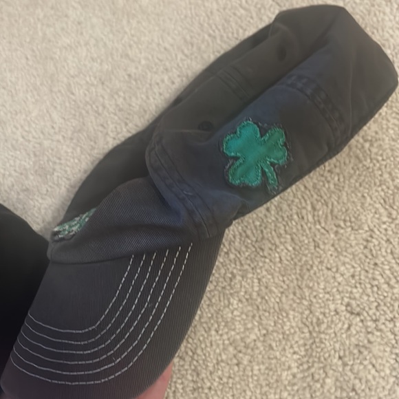 Yankees hat - Picture 3 of 3